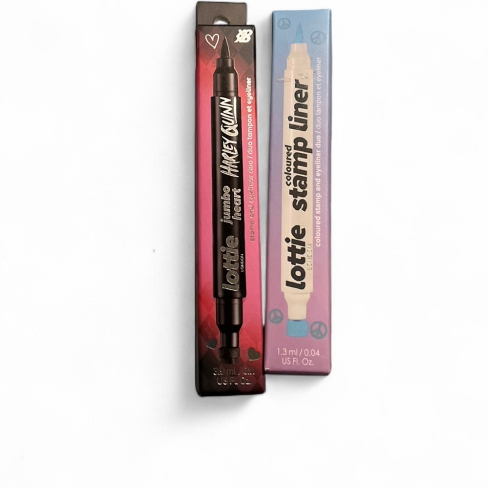 Black Precision Eyeliner for Bold Eye Looks